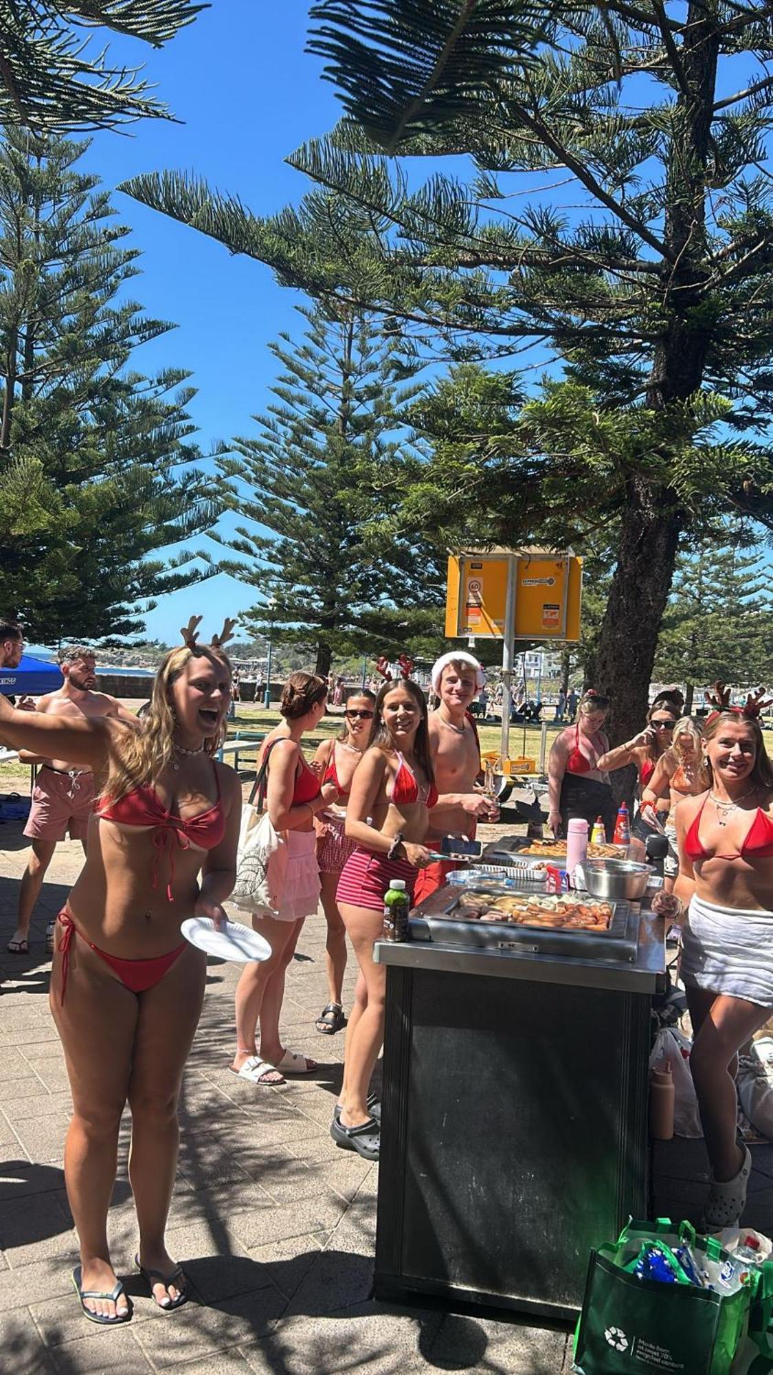 Mad Monkey Hostel Coogee Beach Randwick Экстерьер фото